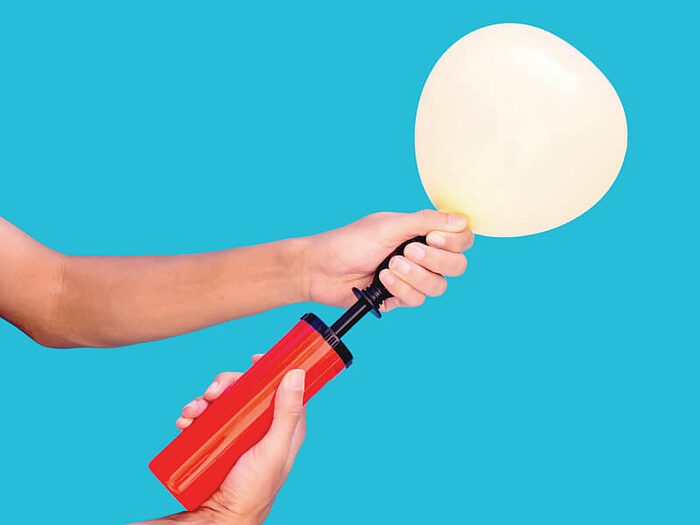Balon pompası ile balon şişirme