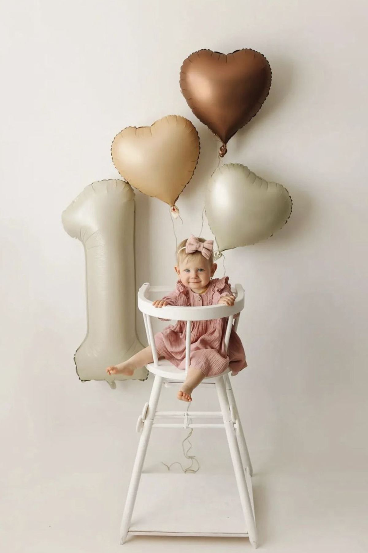 1 Yaş Doğum Günü İçin Retro Pastel Parti Seti - 3 Adet Retro Kalp Balon ve Rakam Krem